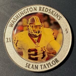 NFL Washington Redskins Sean Taylor Commemorative Coin - Silver and Red